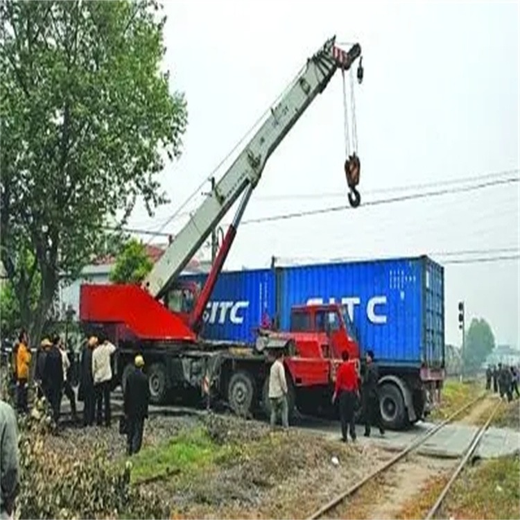 胡场镇如何快速找到附近的吊车救援公司